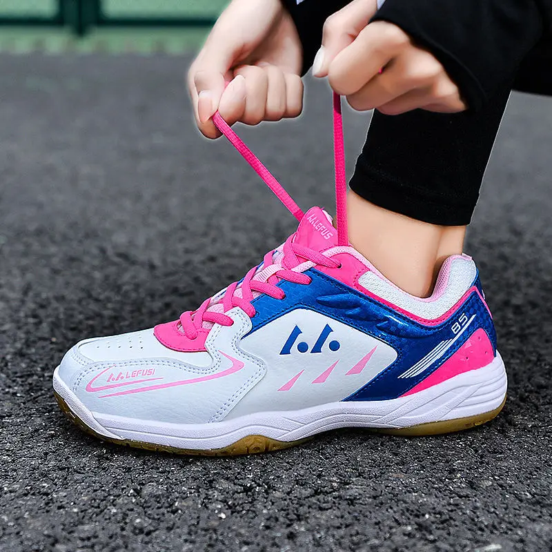 Description Picture 4 of itemNew professional fencing shoes for men and women, student training shoes, ultra-light breathable and wear-resistant sports shoes