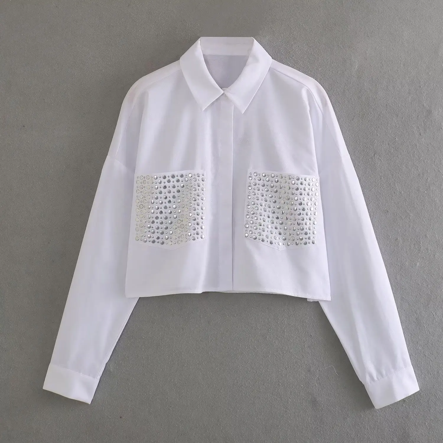 

Women 2023 New Fashion Rivet decoration Cropped Casual linen Blouses Vintage Long Sleeve Button-up Female Shirts Chic Tops