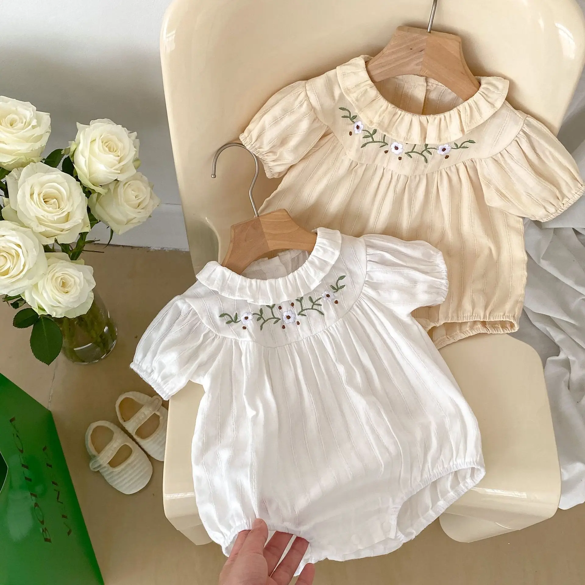 

2023 Summer Baby Girls Bodysuit Cotton Short Sleeve Embroidery One Piece Newborn Infant Girl Flower Jumpsuit Toddler Clothes