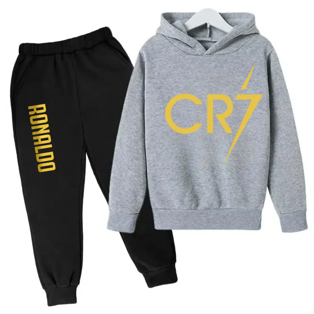 thumbnail image 1 of Conjunto de 2 piezas de sudadera y pantalones CR7 de ídolo de fútbol de primavera y otoño para niños, adecuado para deportes, ocio, moda, chándales para niños y niñas, 1 of 5