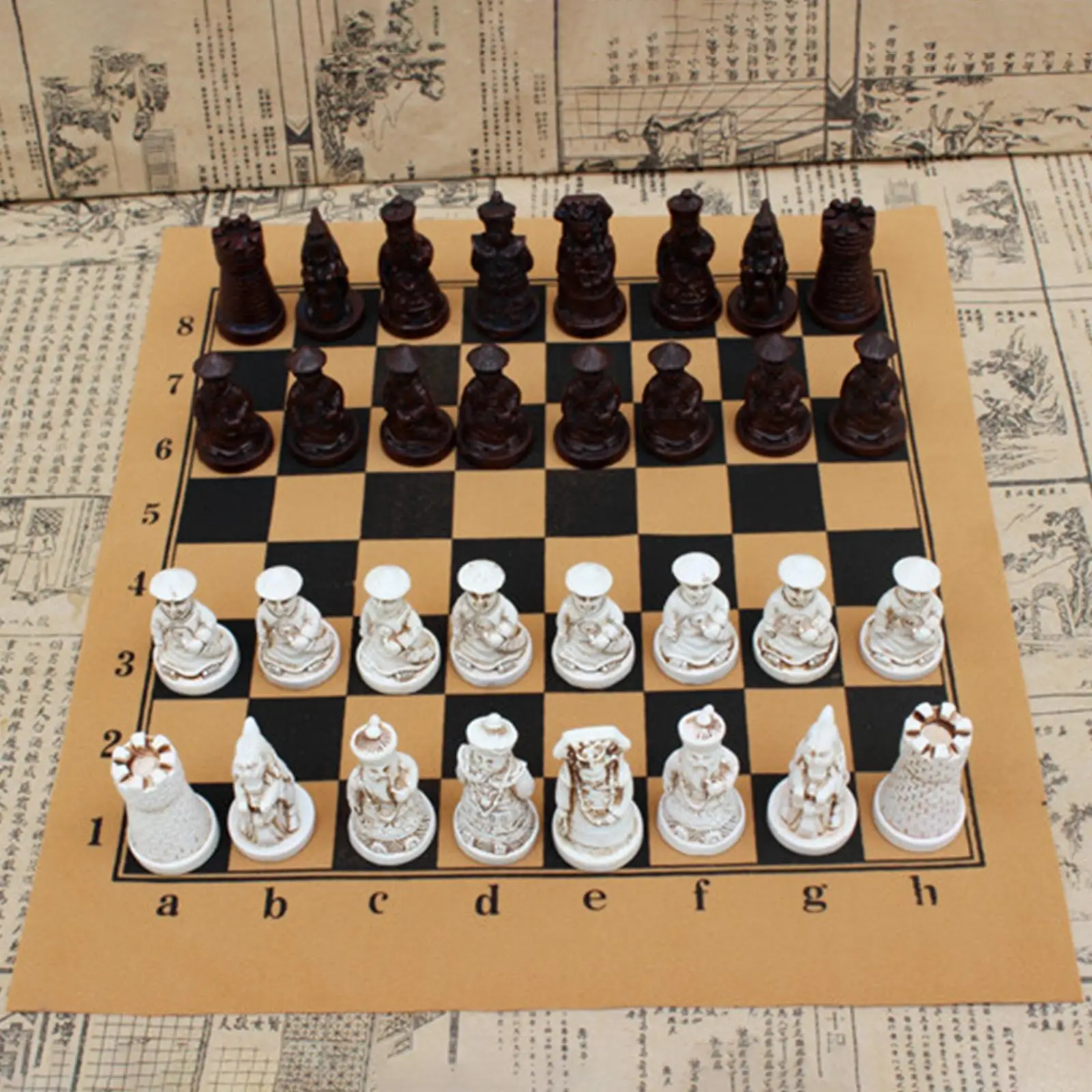 XIANGQI (CHINESE CHESS) 4.2 cm PIECES, 20 inch FAUX SUEDE PLAYING MAT (878)