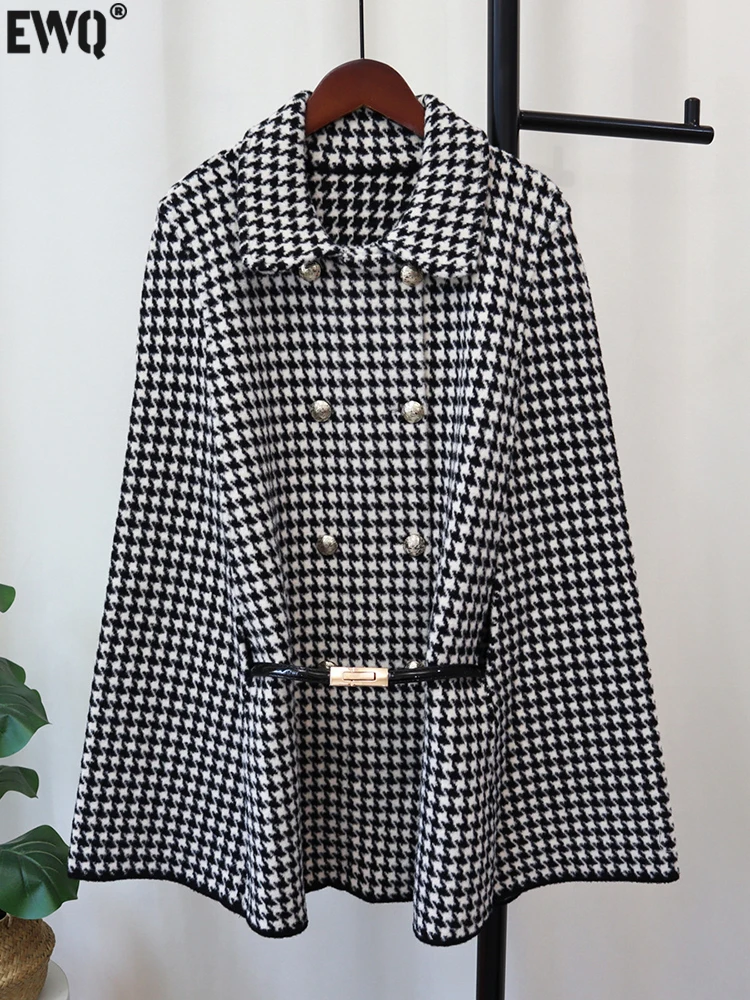 

[EWQ] Elegant Checkered Knitted Cloak Woolen Coat For Women 2024 Autumn Winter New Tide Plaid Contrast With Belt Jacket 16U4905