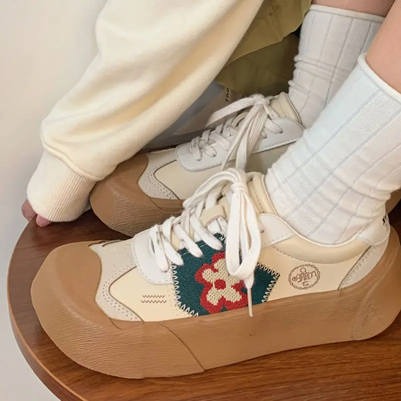 

HOUZHOU Vintage Preppy Style Platform Women Shoes Canvas Kawaii Tennis Casual Sneaker Y2k Designer New In Shoes Korean Fashion