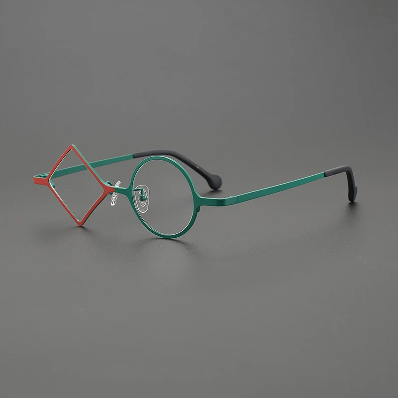 Nobler Women's Eyeglasses Lifestyle Image