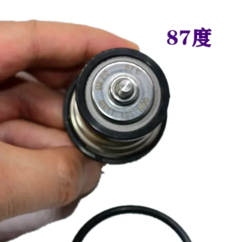 80 87 90 Degrees Engine Coolant Thermostat For Audi A3 A4 VW Jetta Passat CC Maiteng Tiguan 2.0L 06H121113B 06H 121 113 B
