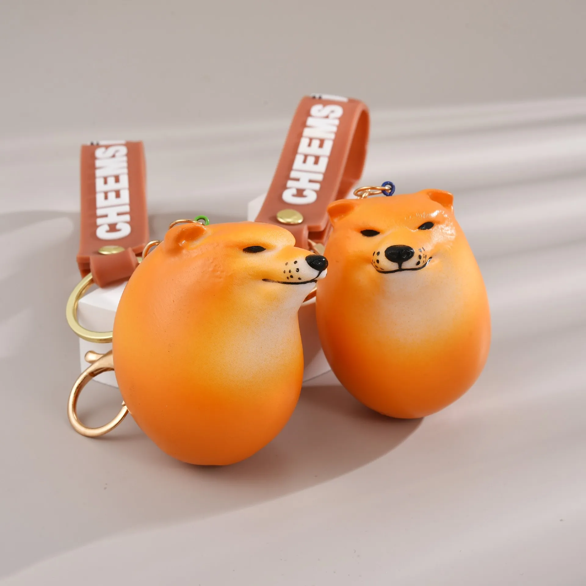 22BANDAI◇ドッグインバッグ◇キーホルダー◇マスコット◇ガシャポン◇レトロ Amazon.co.jp: YBOYAN Smiling Crittersキーチェーン、キャット