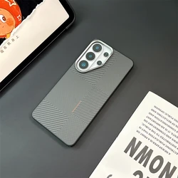 Matte Carbon Fiber Texture Shockproof Case with Alloy Lens - MagSafe Wireless Charging Compatible - Galaxy S23 Ultra (Silver)