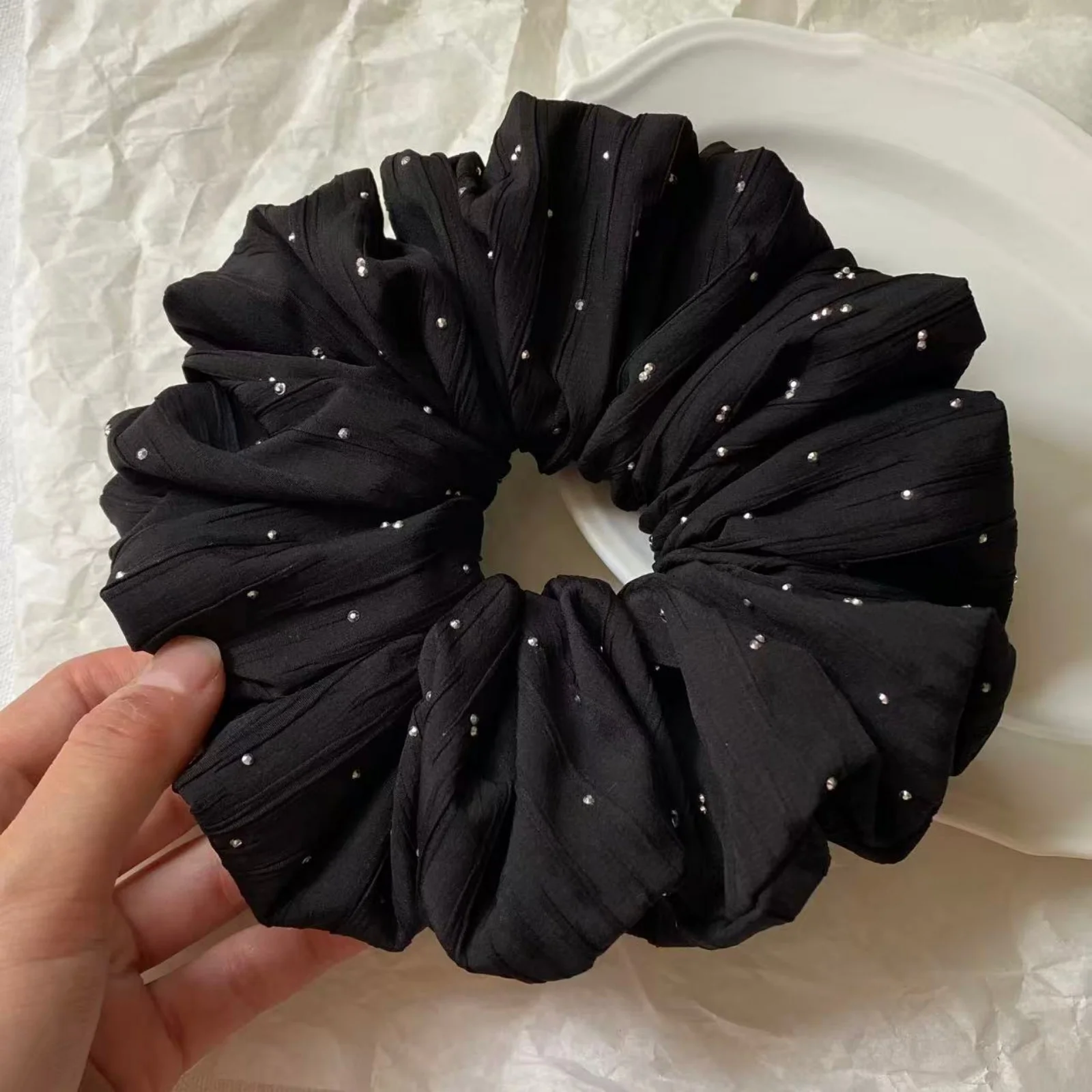 1PCWomen's Autumn Winter Rhinestone Embellished Black Scrunchie Elegant Hair Accessory Elastic Hair Band Stylish Hair Decoration