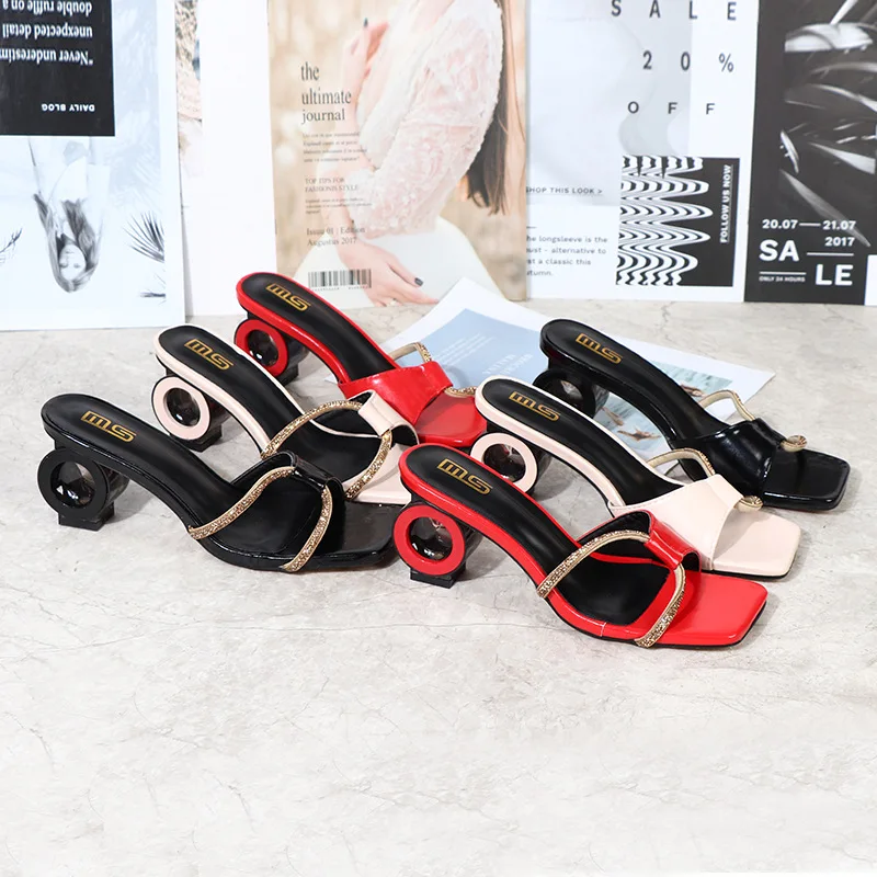 Plus Size 42 Women's Shoes 2022 Summer New PU Metal Chain High Heel Sandals Open Toe Fashion Simple Outer Women's Slippers