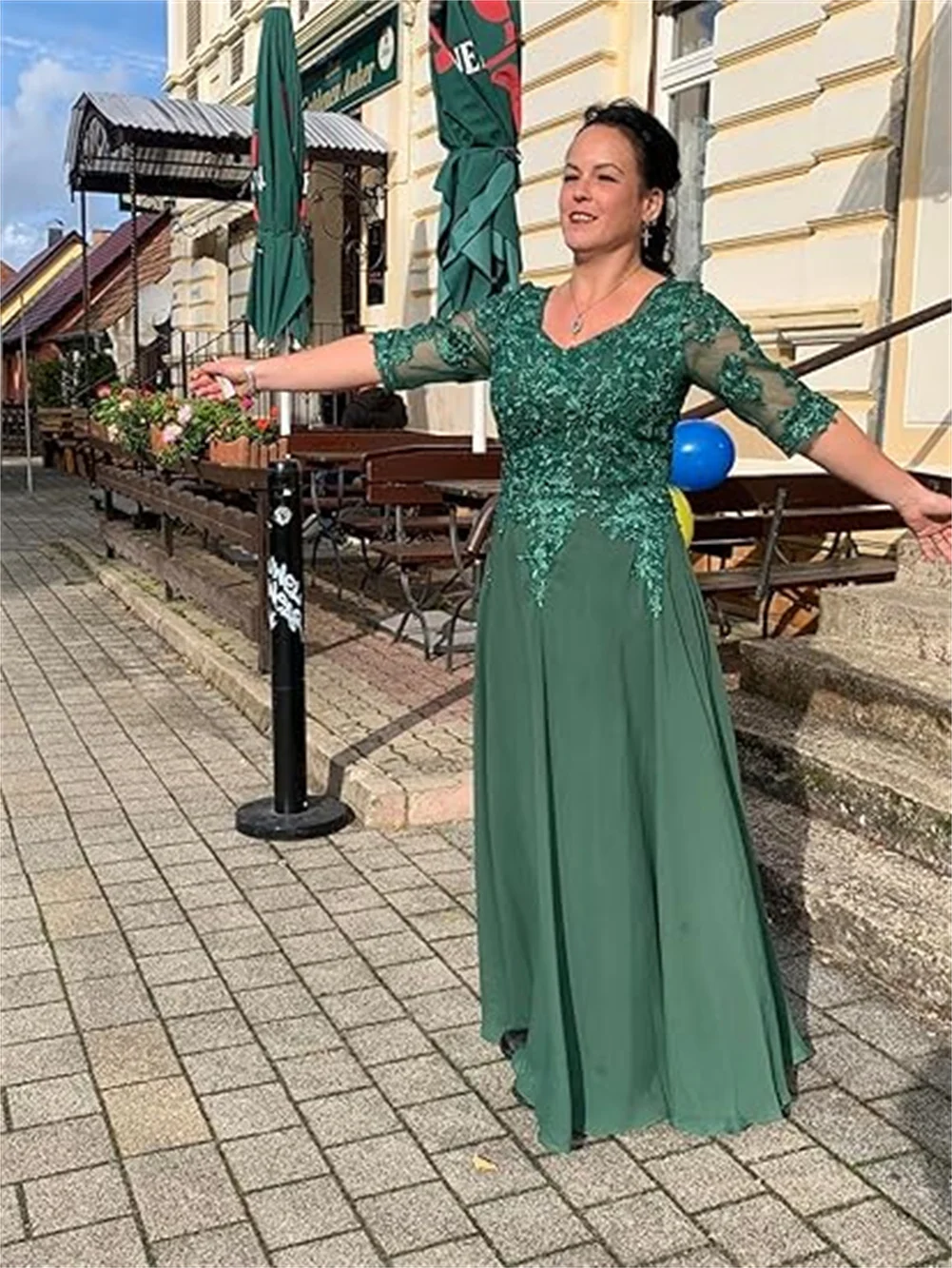 Mother Of The Bride Dresses Long Chiffon Evening Dress V Neck Lace Flowers Appliques Formal Party Gowns With Sleeves