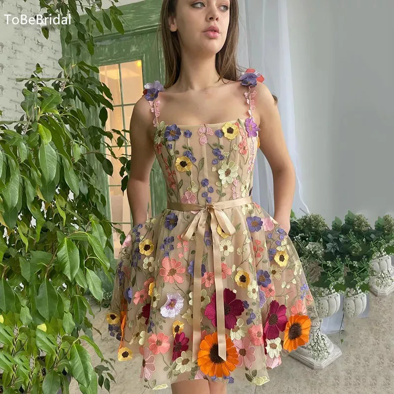 

Champagne 3D Flower Party Dress Italian Noodle Strap Mini Graduation Homecoming Dresses For Special Events Vestidos De Gala