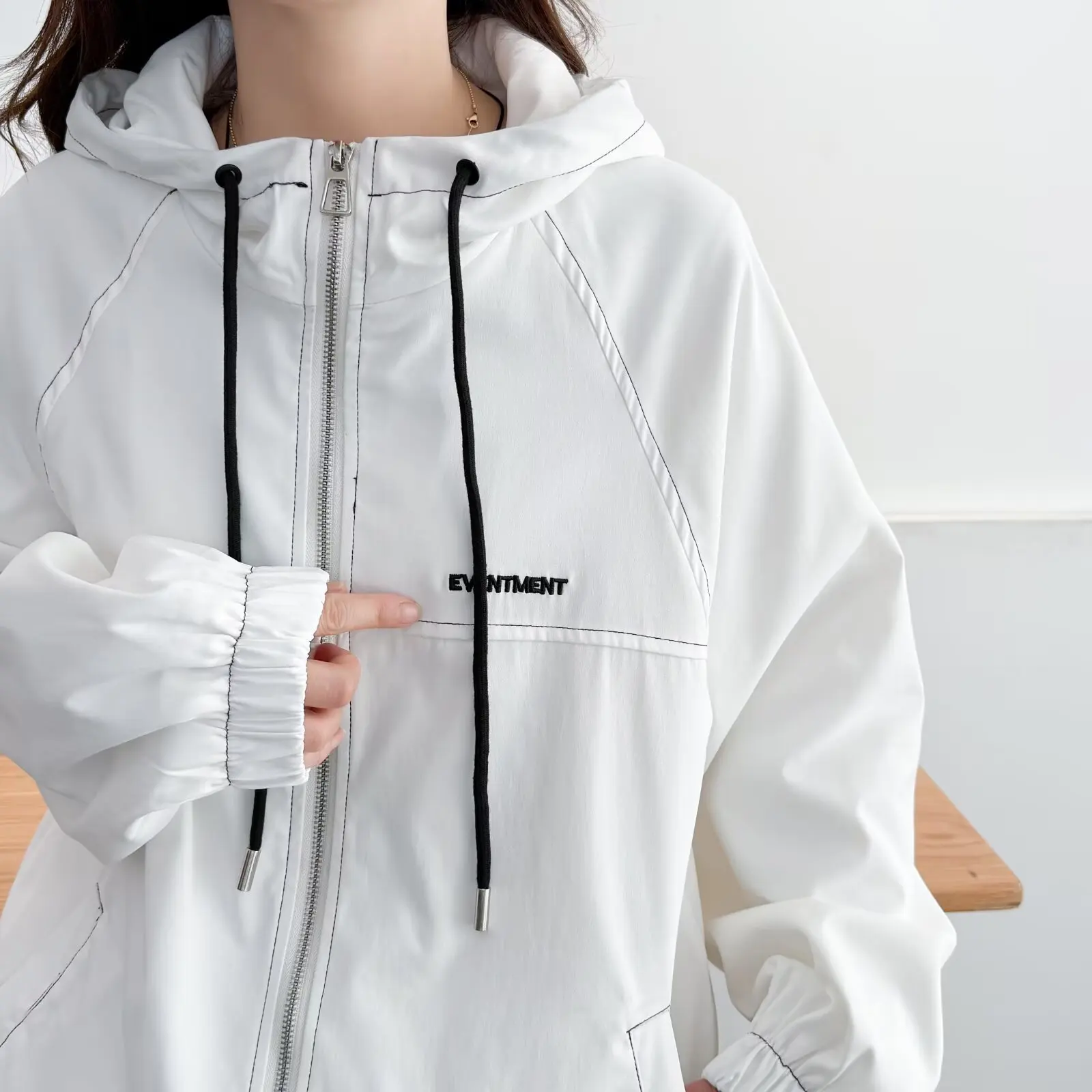 XXXXL Fashion Plus Size Women's Jacket New Autumn Loose Embroidered Hooded Coat Casual Style Bright Line Zipper OUTERWEAR