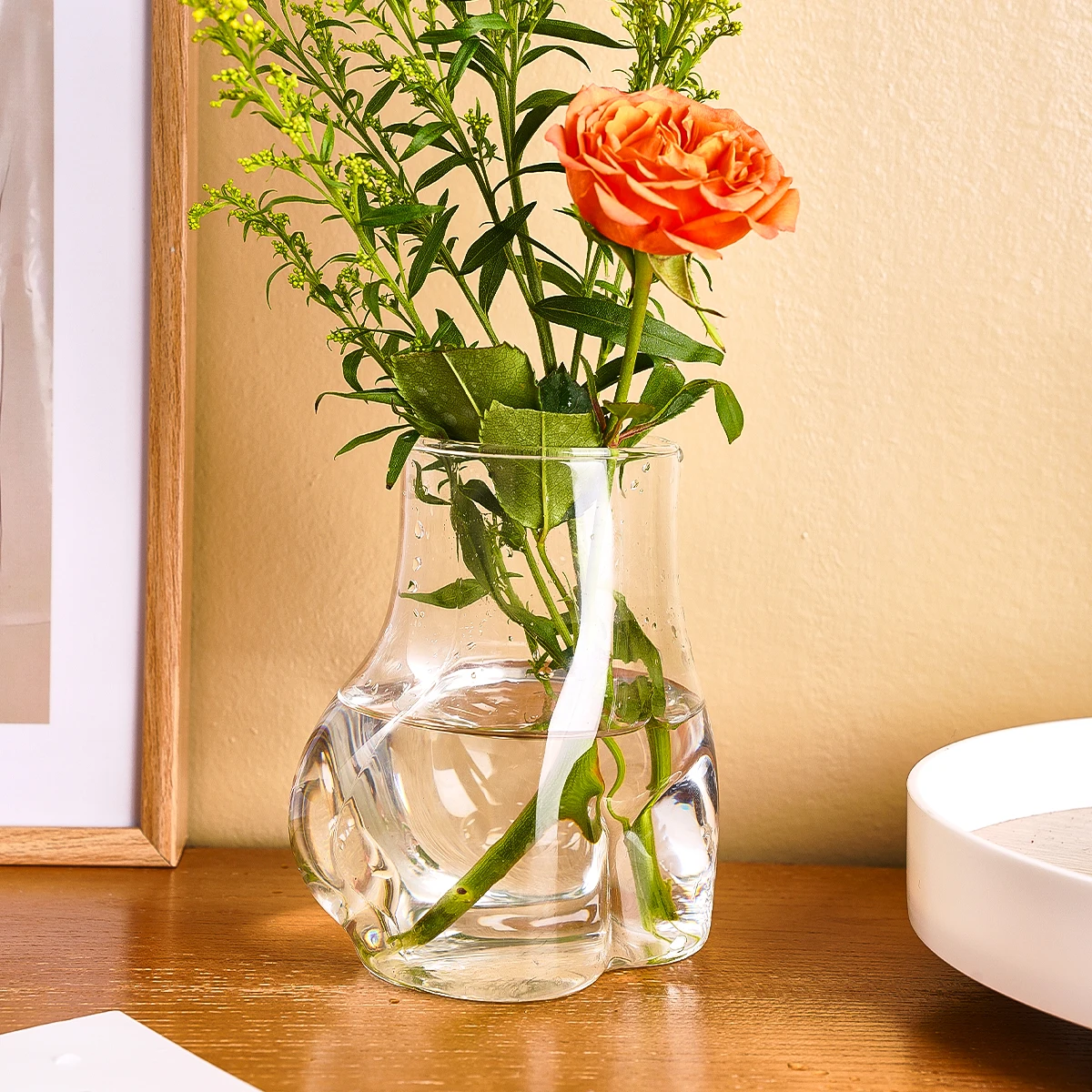 1PC, a funny and cute bottom vase, an artistic handcrafted glass decorative vase, a home desktop decorative vase