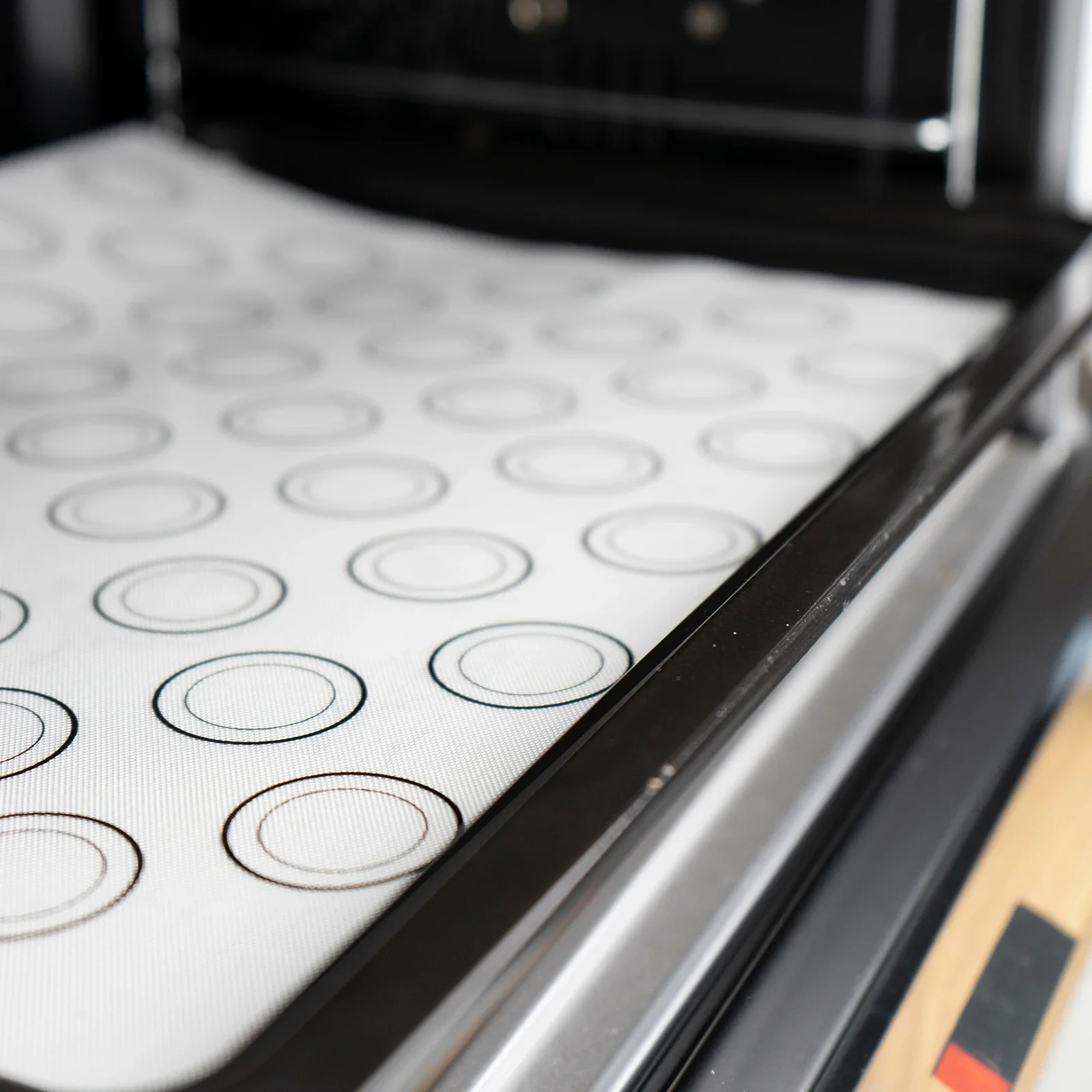 Silicone Baking Mat for Oven Baking Macarons Cookies 40cm/15.75 X 30cm/11.75inch 1PC