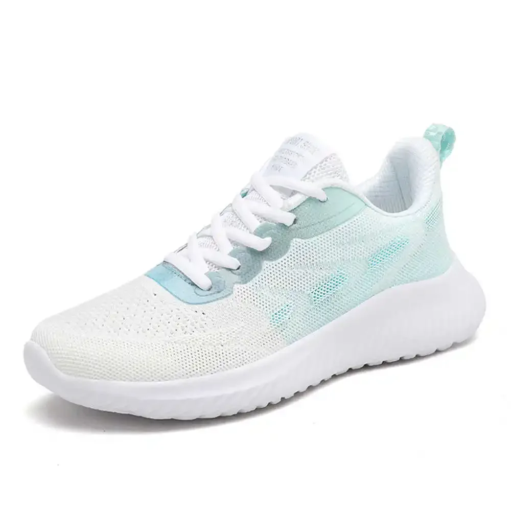Big Size Super Lightweight Womens Sports Skateboarding Shoes For Women White Branded Sneakers Husband Festival Fashion