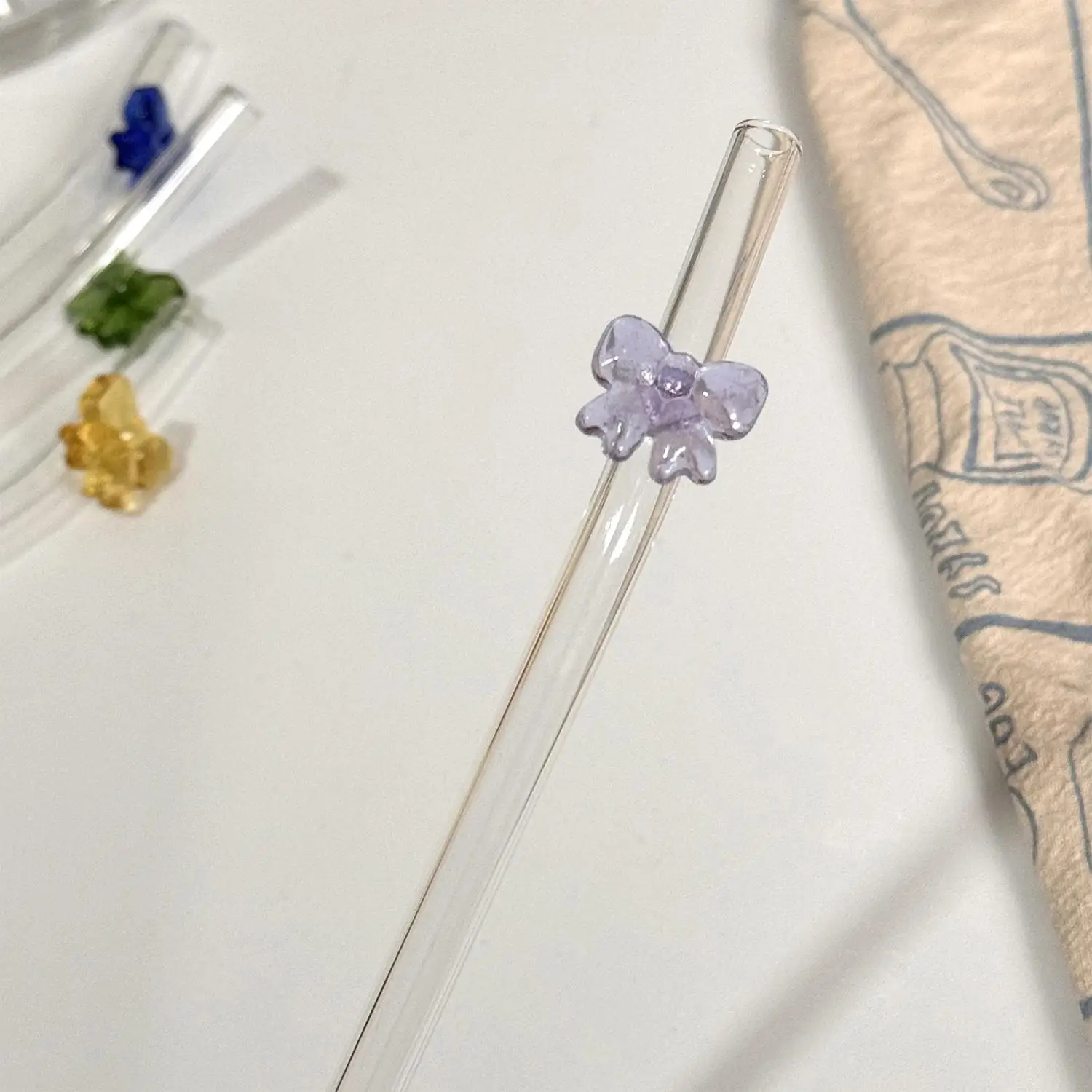 1 Pcs Cute Bowtie Glass Heat-Resistant Straw Reusable Cocktail Juice Drinking Straw For Festival Wedding Party