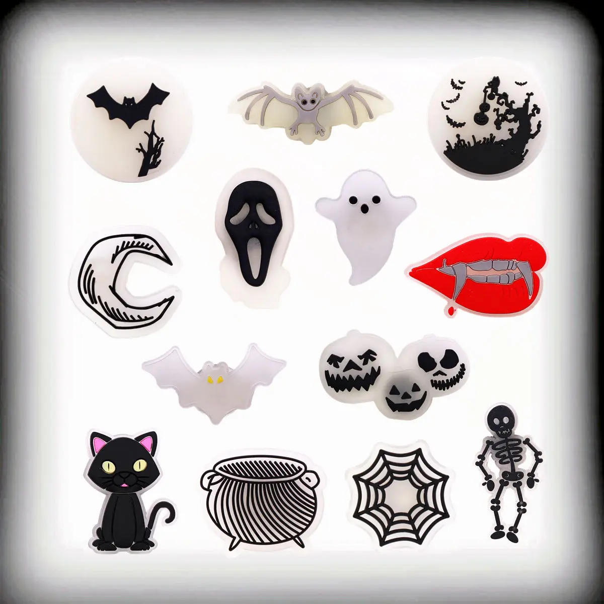 1 Pcs Christmas PVC Shoe Charms Luminous Vampire Bat Sandals Accessories Ghost Pumpkin Shoe Decorations Halloween Kids Gifts