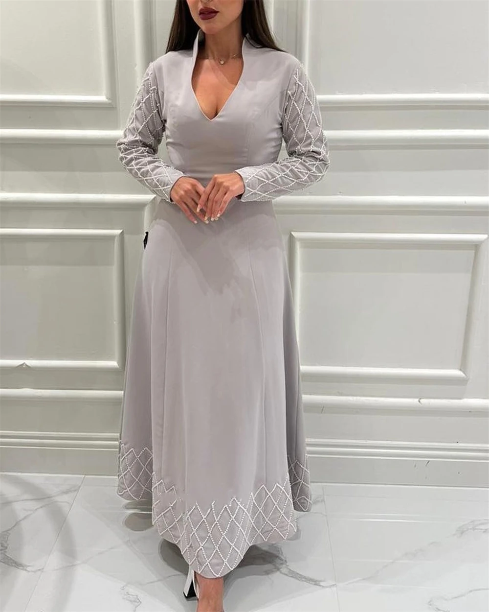 Yipeisha Exquisite Modern Style Formal Evening V-Neck A-line Beading Satin Bespoke Occasion Dresses