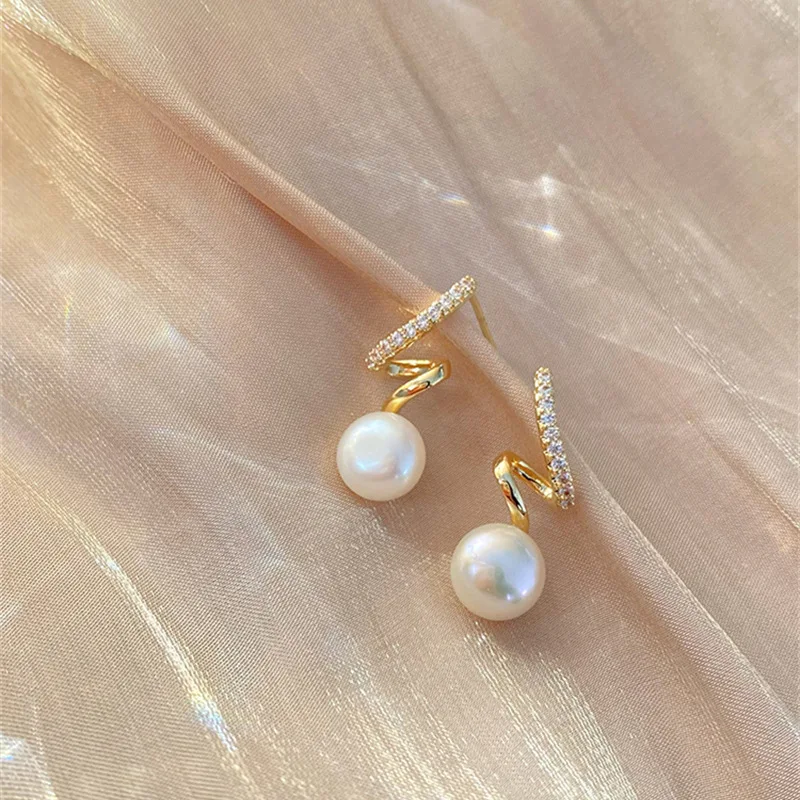Buy Minimalist Pearl Earrings, Simple Pearl Earrings, Pearl Drop Earrings,  Wedding Earrings, Dangle Earrings, Wedding Jewelry, Gift for Her Online in  India - Etsy