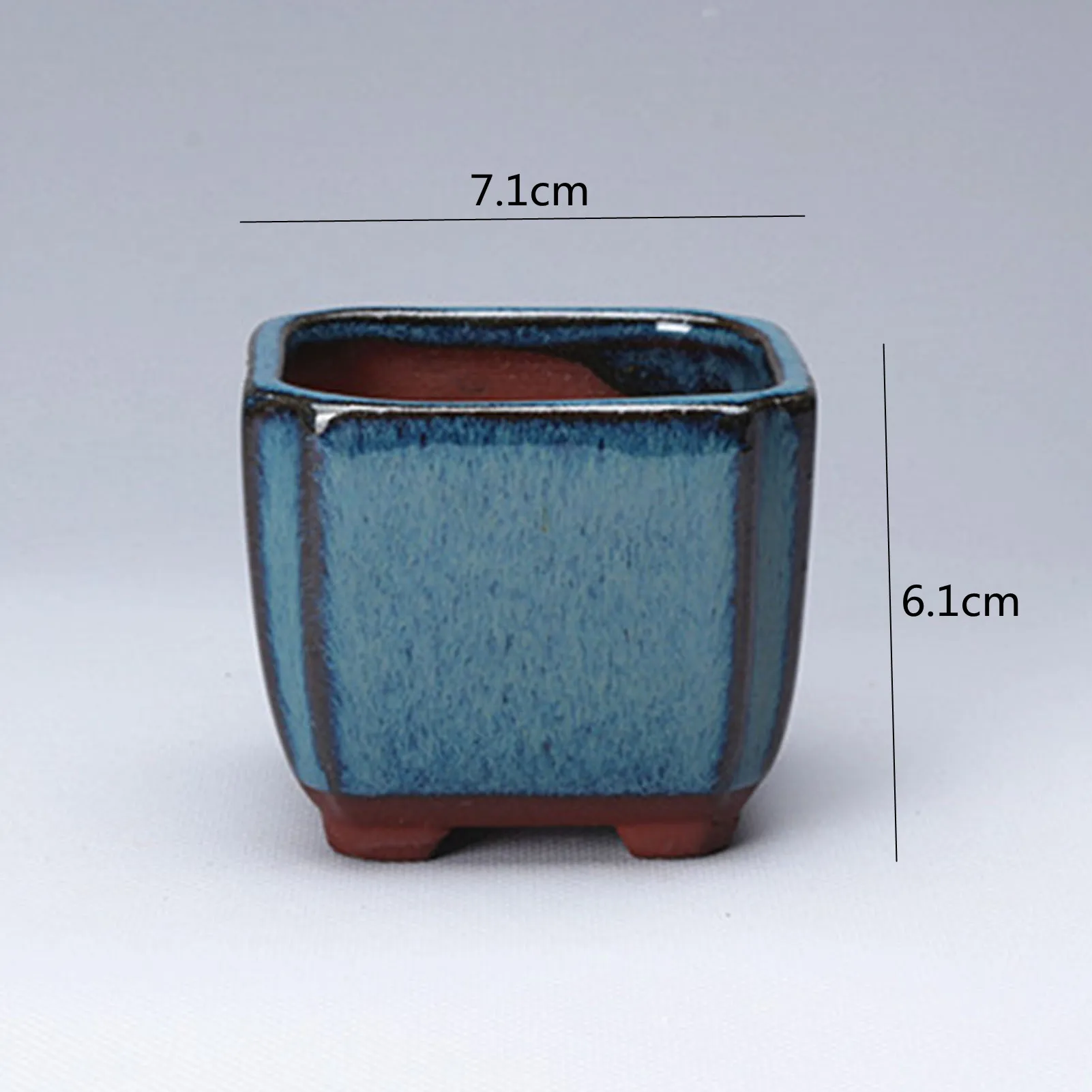 Vierkante blauwe plantenbak met diep-blauwe kiln-glazuur op roodbruine klei