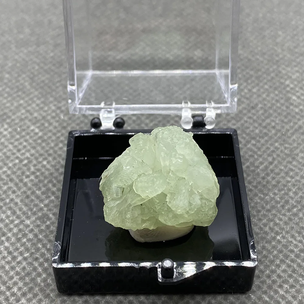 100% natural green grape stone rough crystal ore specimen collection