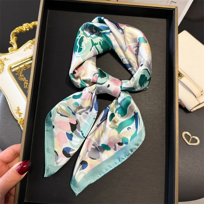 Luxuriöser Hijab-Seidenschal und Wickelschal mit süßem Katzenmuster für Damen, Halstuch, Haarband, Handgelenk-Stirnband, Bandana 2025, Echarpe – Detail 2