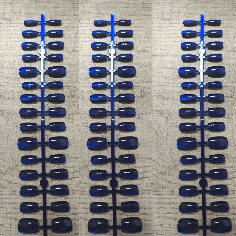 30개 우아한 다크 블루 캣아이 가짜 손톱 광택 있는 로얄 블루 짧은 스퀘어 프레스온 네일 풀커버 아크릴 네일 장식 T6