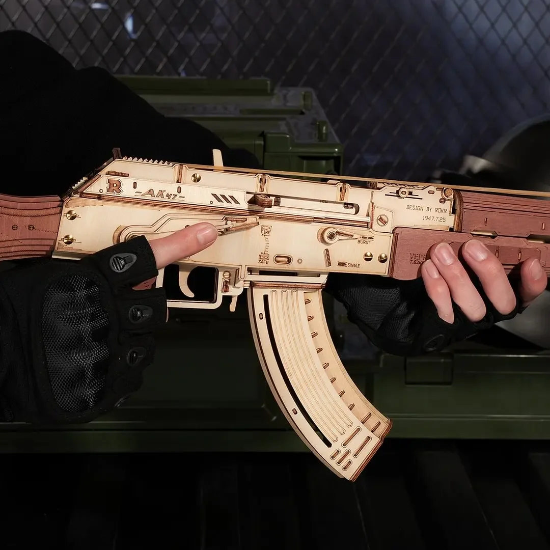 Amazon.co.jp: ROKR 木らく 木製立体パズル AK47 アサルト