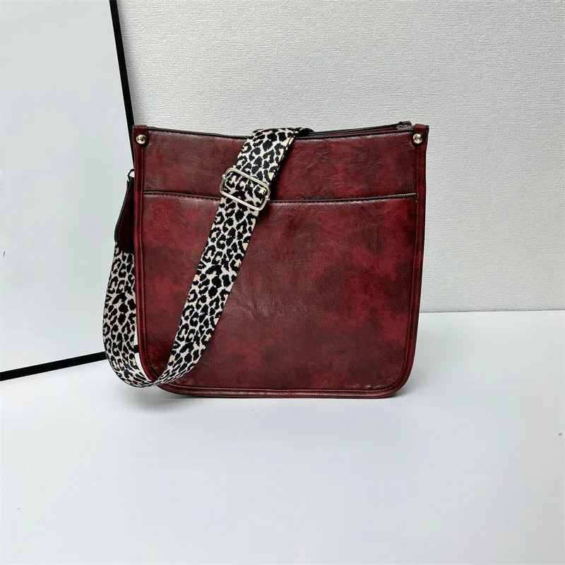 Shoulder Bags New Bucket Large Capacity Leopard Print Wide Shoulder Strap Crossbody Tote Women Handbags Leisure Shopping