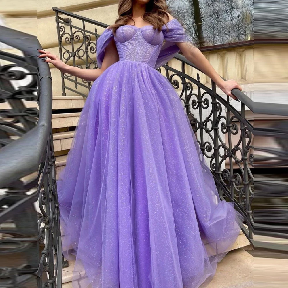 

Qcenkern Off Shoulder Evening Formal Saudi Arabia Cape Sleeve Tulle A-Line Split Party Dresses Gowns Women Robes de Soirée 2023