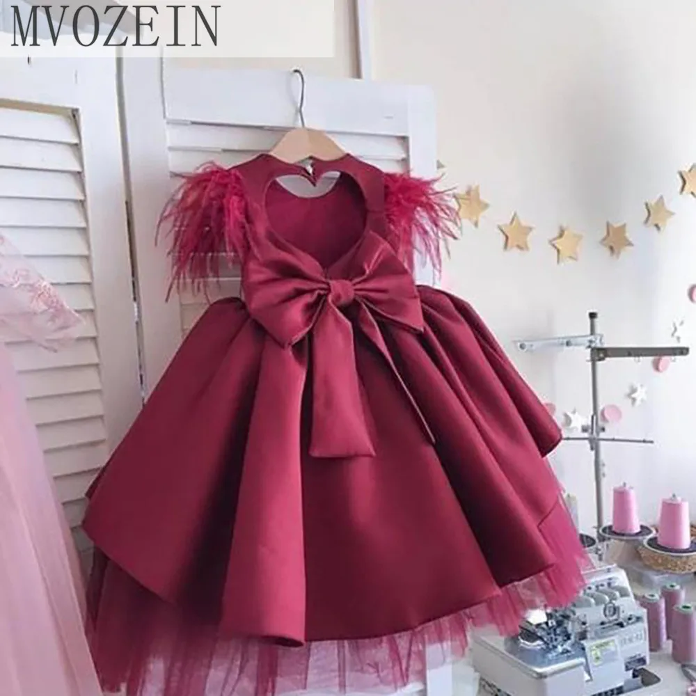 

Mvozein Satin Flower Girl Dresses Feathers Cap Sleeve Girls Wedding Party Dresses Keyhole Back Short First Communion Dress