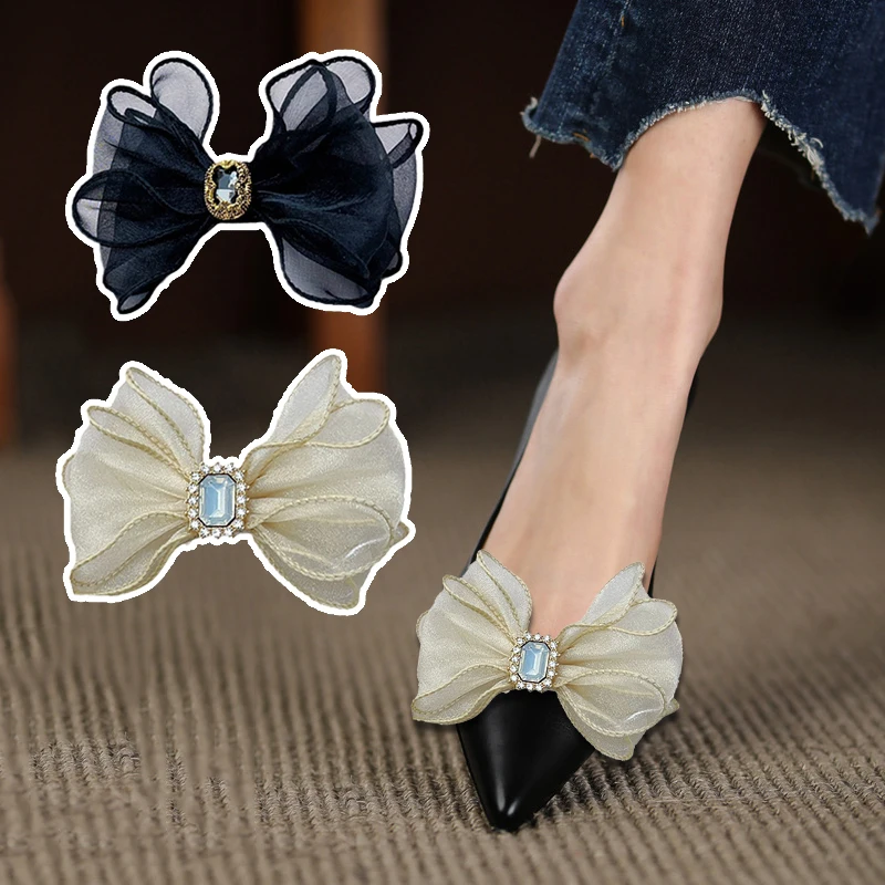 

2 Pcs Tulle Bow Shoe Clips Fashion High Heels Shoe Embellishment Detachable DIY Shoe Buckle for Wedding Party Decoration