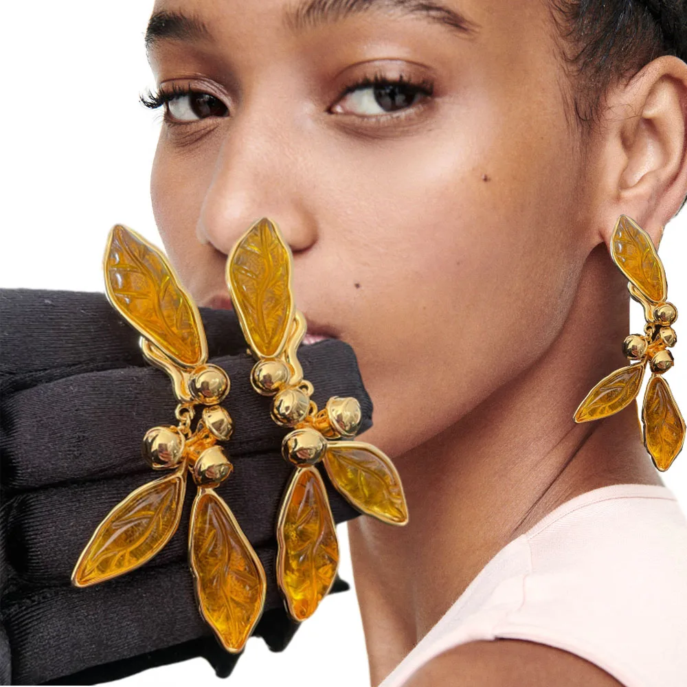 Vintage Jewelry Leaf Tassel Ear Clip Earings For Womens Ear Cuff Fashion Accessories Pendant Party Gift