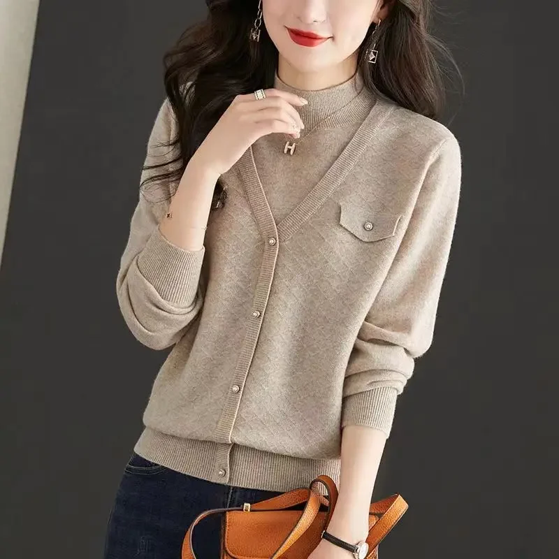 

Autumn New Half-height Collar Pullover Solid Color Loose Versatile Temperament Button Splicing Long Sleeves Knit Top Woman V781