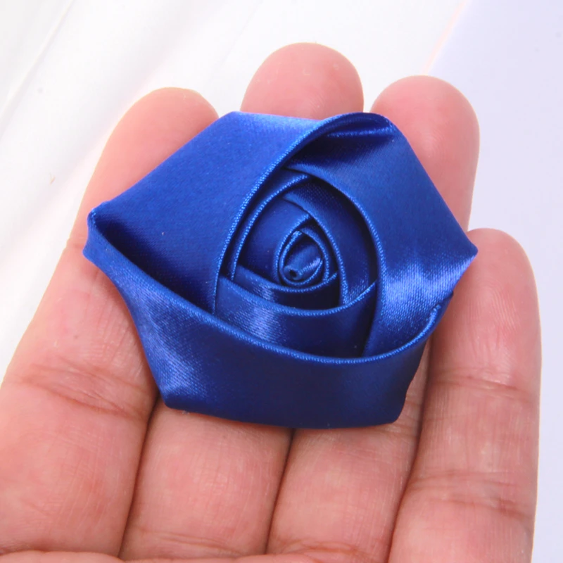 Set of 10 Large Rose Fabric Flowers for Creative DIY Accessories and Decorations