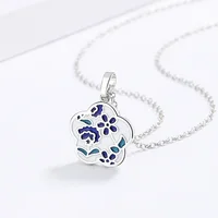 Nouveau Collier 2026 pour Femme, Pendentif Fleur Tendance, Bijou Émaillé Fait Main, Chaîne de Clavicule Mariage Mariée, Chaîne de Pull pour Femme 2