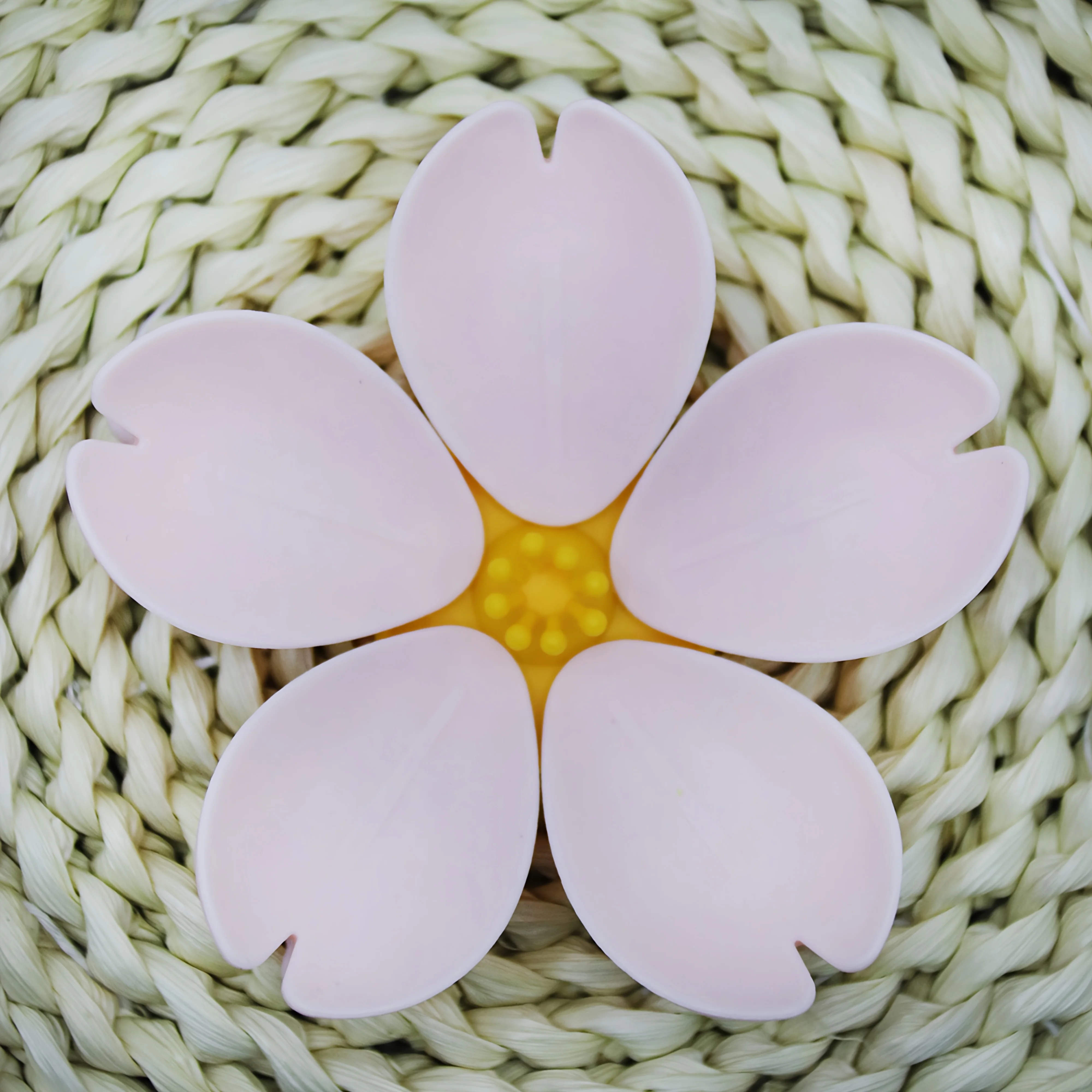 Sakura Magnetic Sealing Clip ABS-Stainless Steel INS Aesthetic Moisture Proof Kitchen Home Decor Flower Shape Gift for Valentine