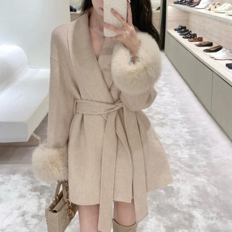 Cosmo Winter New Loose Fit Lazy Style Chic Fashion V-neck blend Coat for Women Wide Sleeves Outwear Stripes Female Wool Coat 2