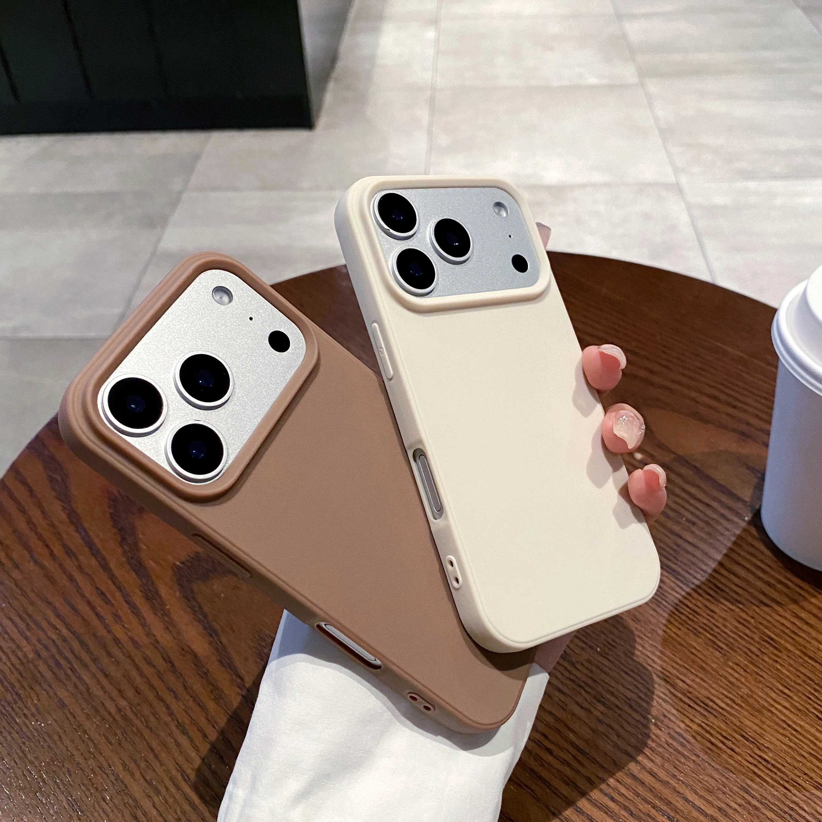 รูปสินค้า เคสกันกระแทกสีสดใสสำหรับ iPhone 17 Pro Max