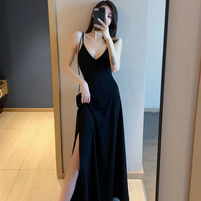 

New Sling Little Black Dress Sexy Gentle V-neck Bottoming Retro Long Side Slit Female