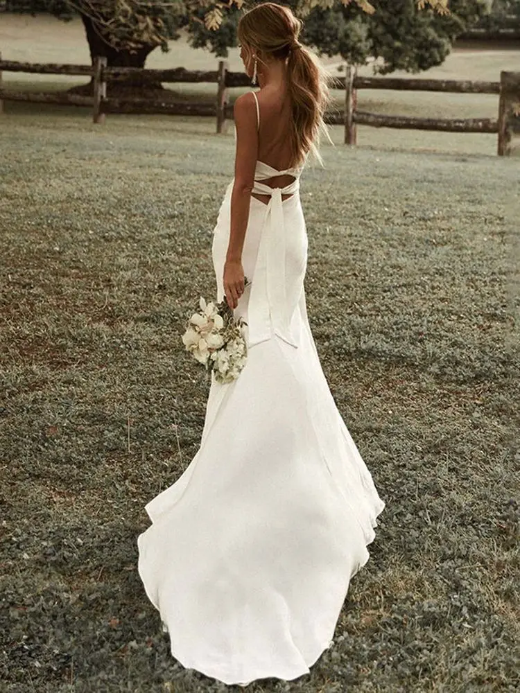 Рисунок 2 - Женское свадебное платье с юбкой годе