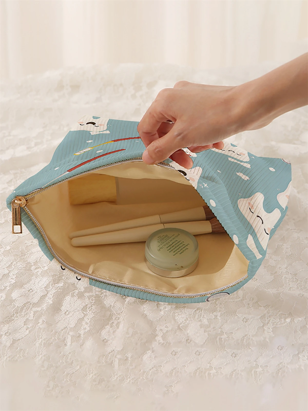 1 tooth patterned corduroy makeup bag, lightweight zipper makeup storage box, multifunctional bag with lining