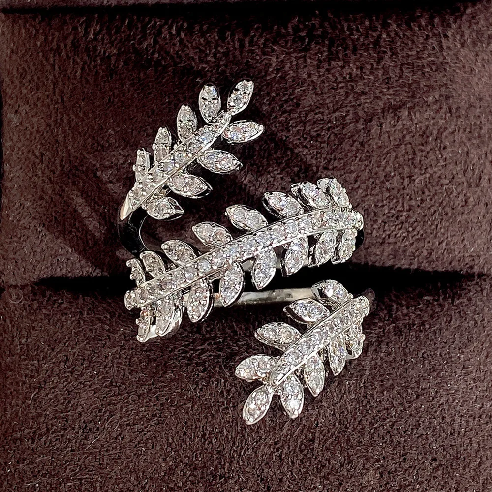 خاتم عصري فضي