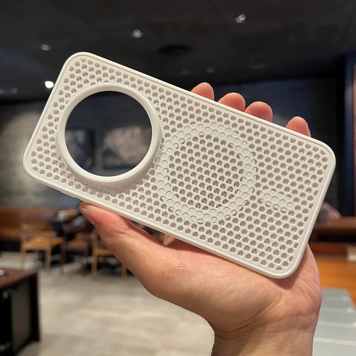 MagSafe Honeycomb Heat Dissipation Breathable Magnetic Back Cover