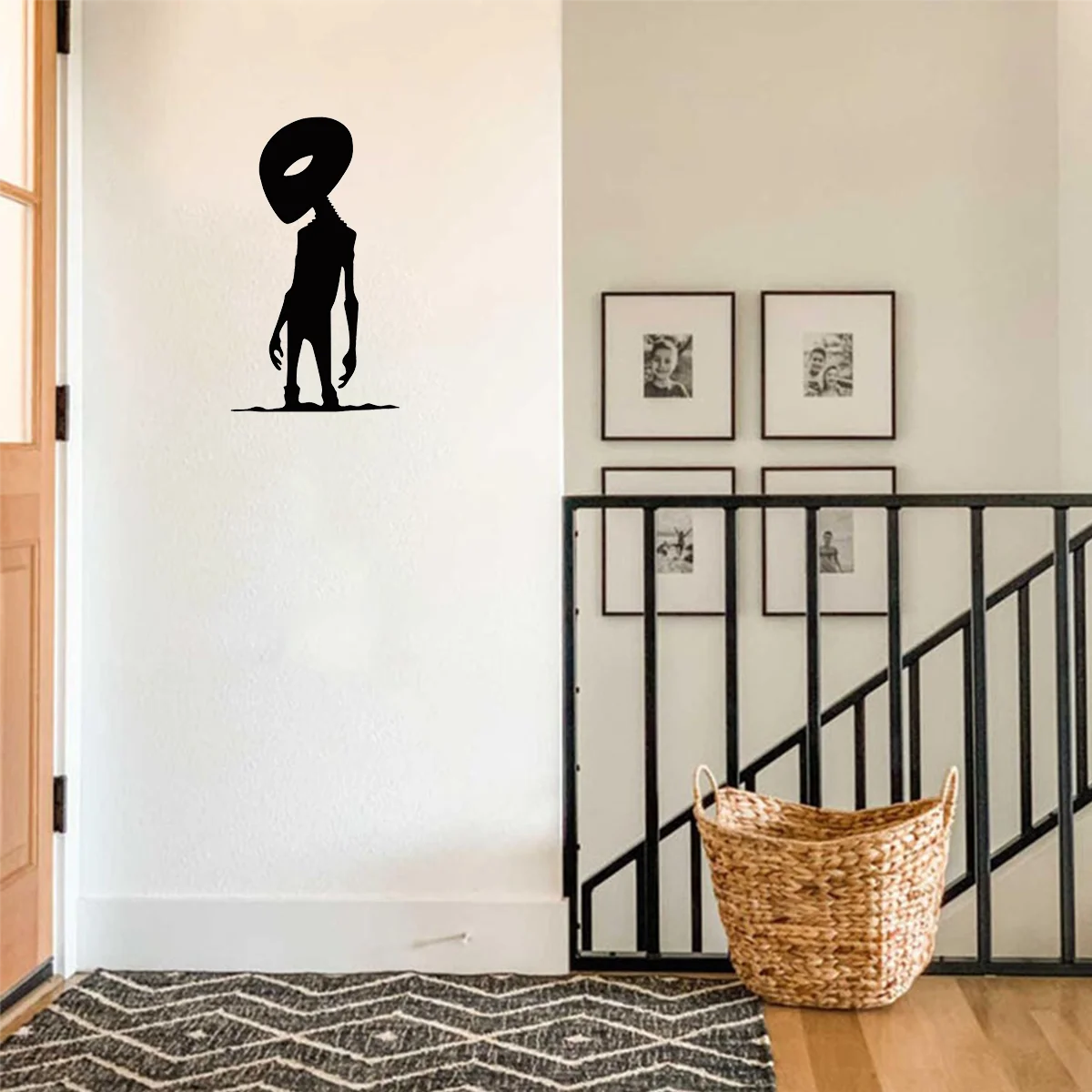 

Promotion Alien Theme Home Decor Wall Mounted Art Decorations Indoor Livingroom Black Classic Room Decor Metal Wall Hanging Liv
