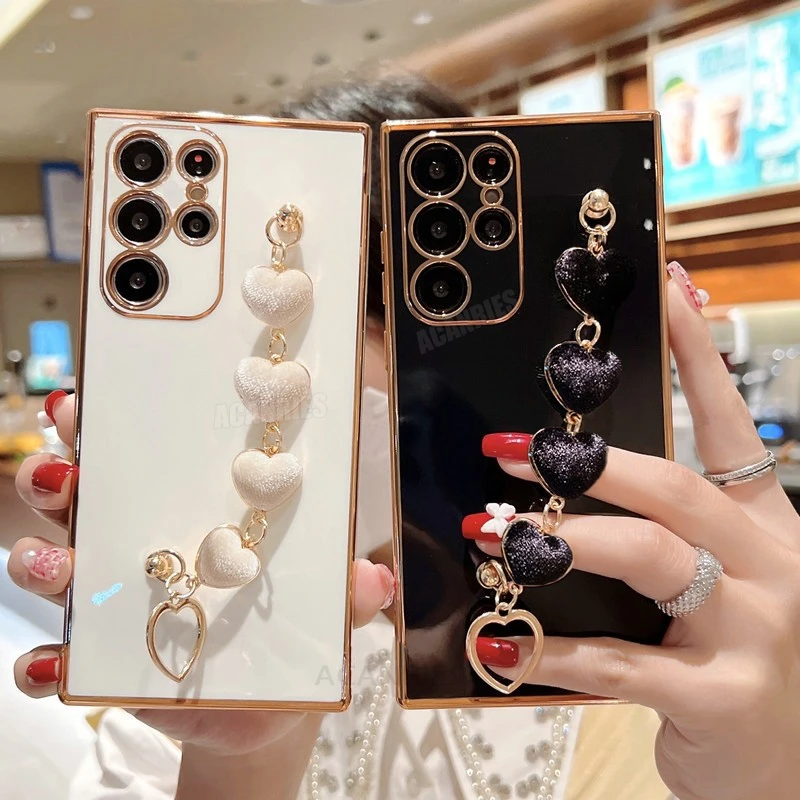 Love Heart Wrist Chain Silicone Case with Luxury Plating Cover