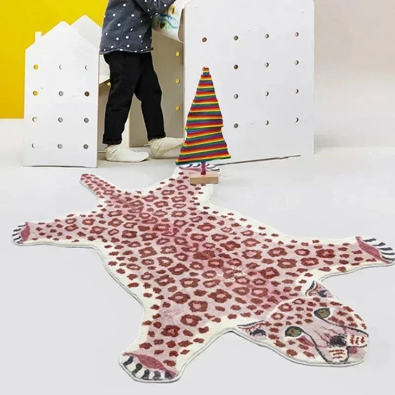 Leopard Shaped Children's Bedroom Carpets Polyester Rugs Home Decor