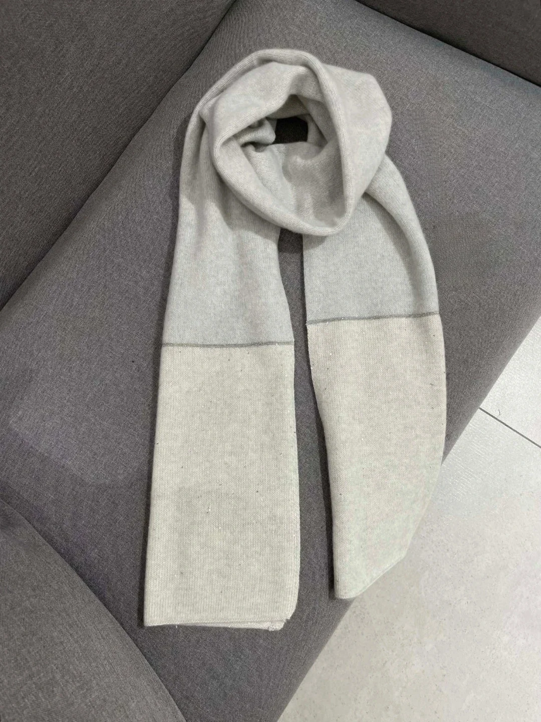 

Autumn and Winter New Women Multicolor Cashmere Sequin Scarf