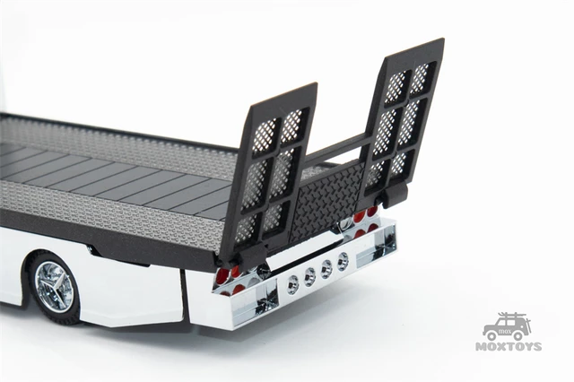 Micro Turbo 1:64 Dekotora Wing Custom / Flatbed Tow Truck