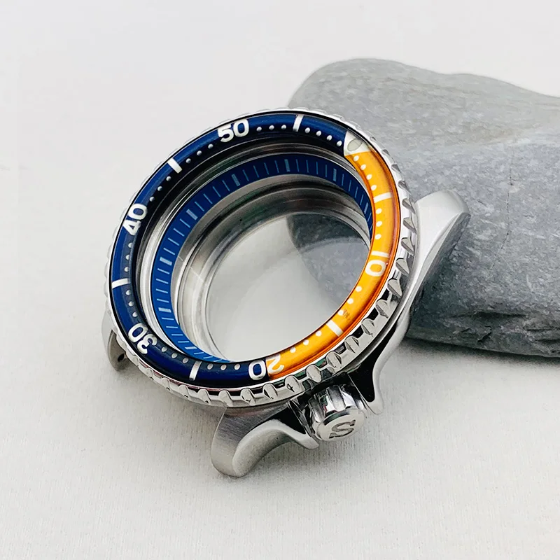 Enhanced Diving Watch Case with Transparent Bottom Cover